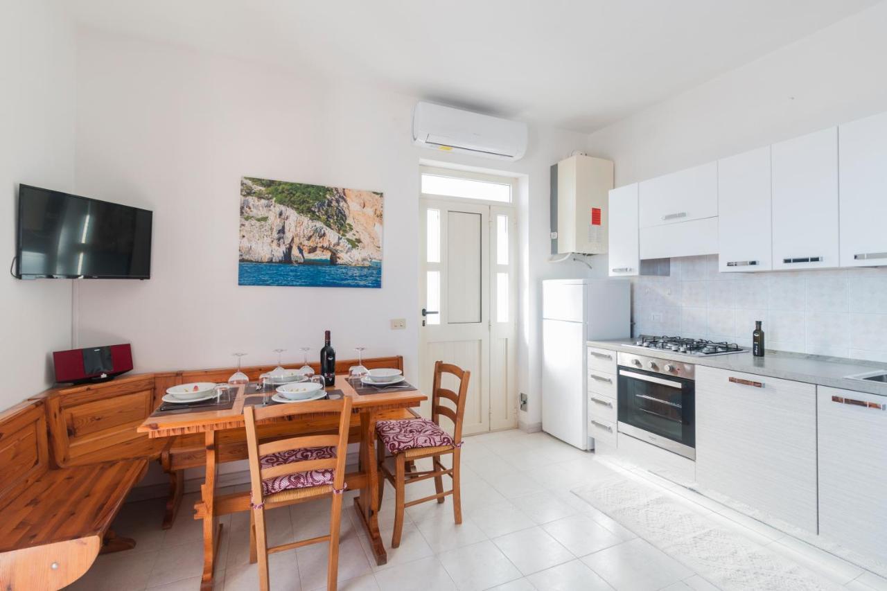 Suite Apartment La Punta Кала-Гононе Екстер'єр фото